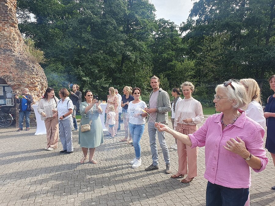 <h2> Ein Lied zur Hochzeit </h2> Hochzeitschor